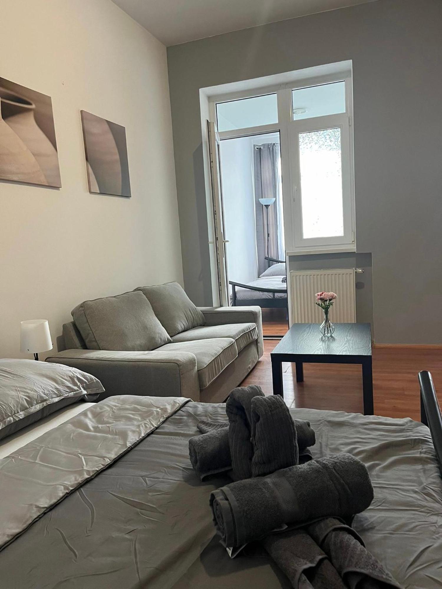 ברטיסלאבה 1St Plaza Apartment מראה חיצוני תמונה